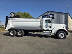 1996 FREIGHTLINER FLD120