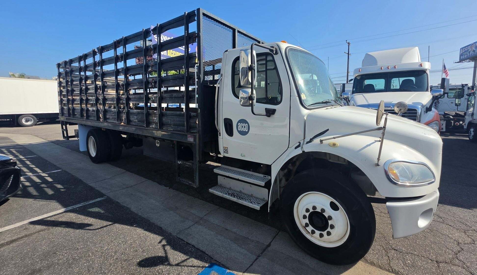 2017 FREIGHTLINER BUSINESS CLASS M2 106 in North Las Vegas, NV