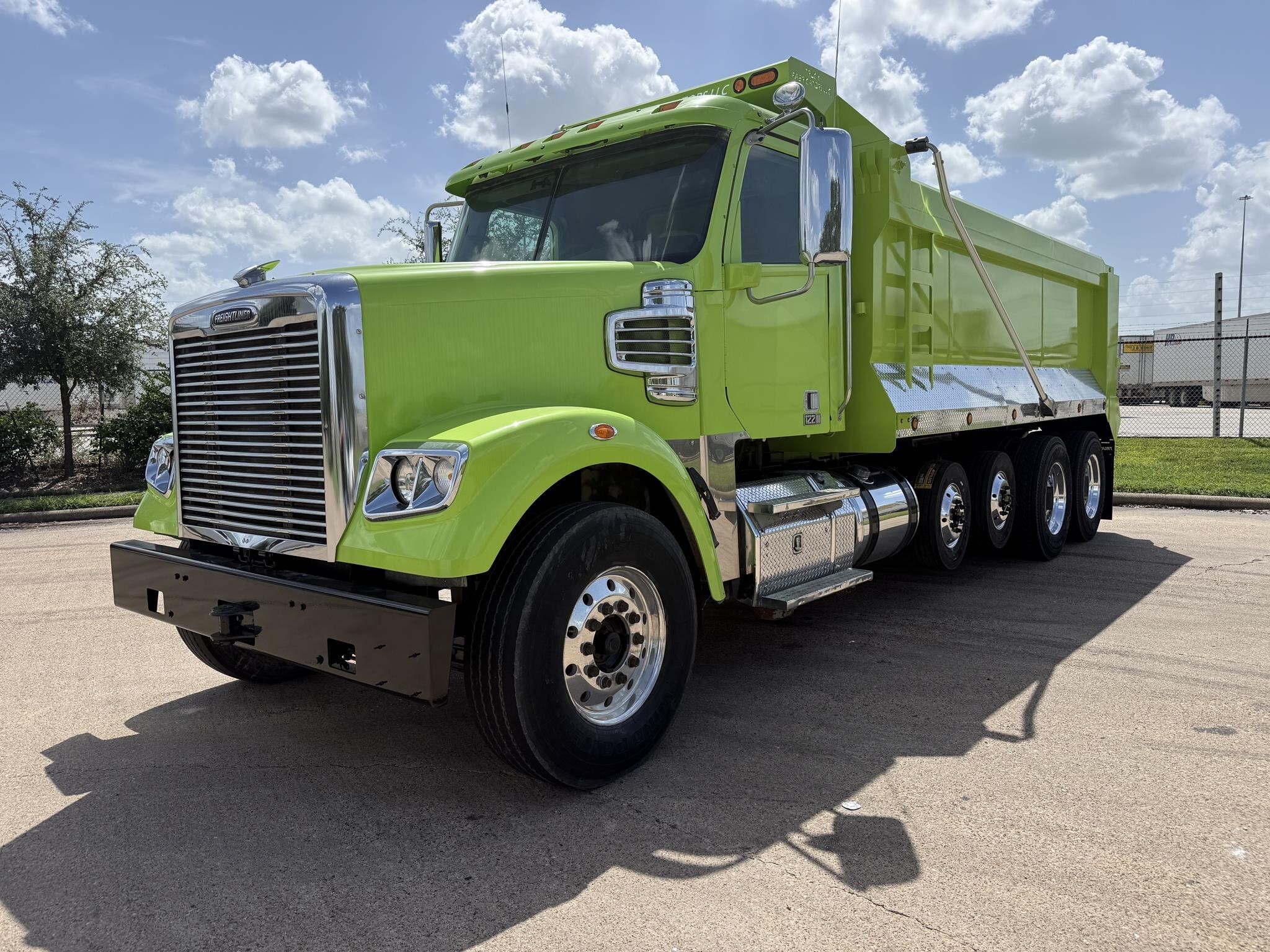 2016 FREIGHTLINER 122 SD in Houston, TX
