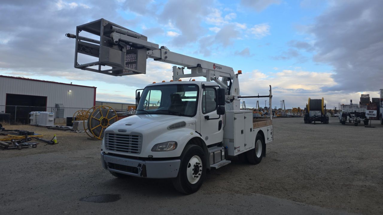 2019 FREIGHTLINER BUSINESS CLASS M2 106 in Cinnaminson, NJ
