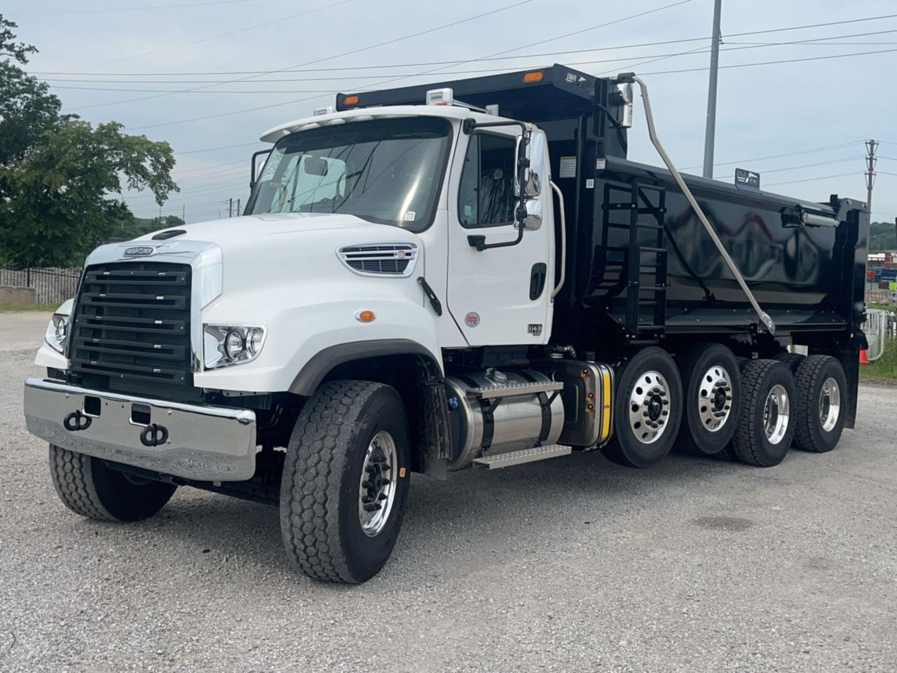 2027 FREIGHTLINER 114 SD in Kansas City, MO