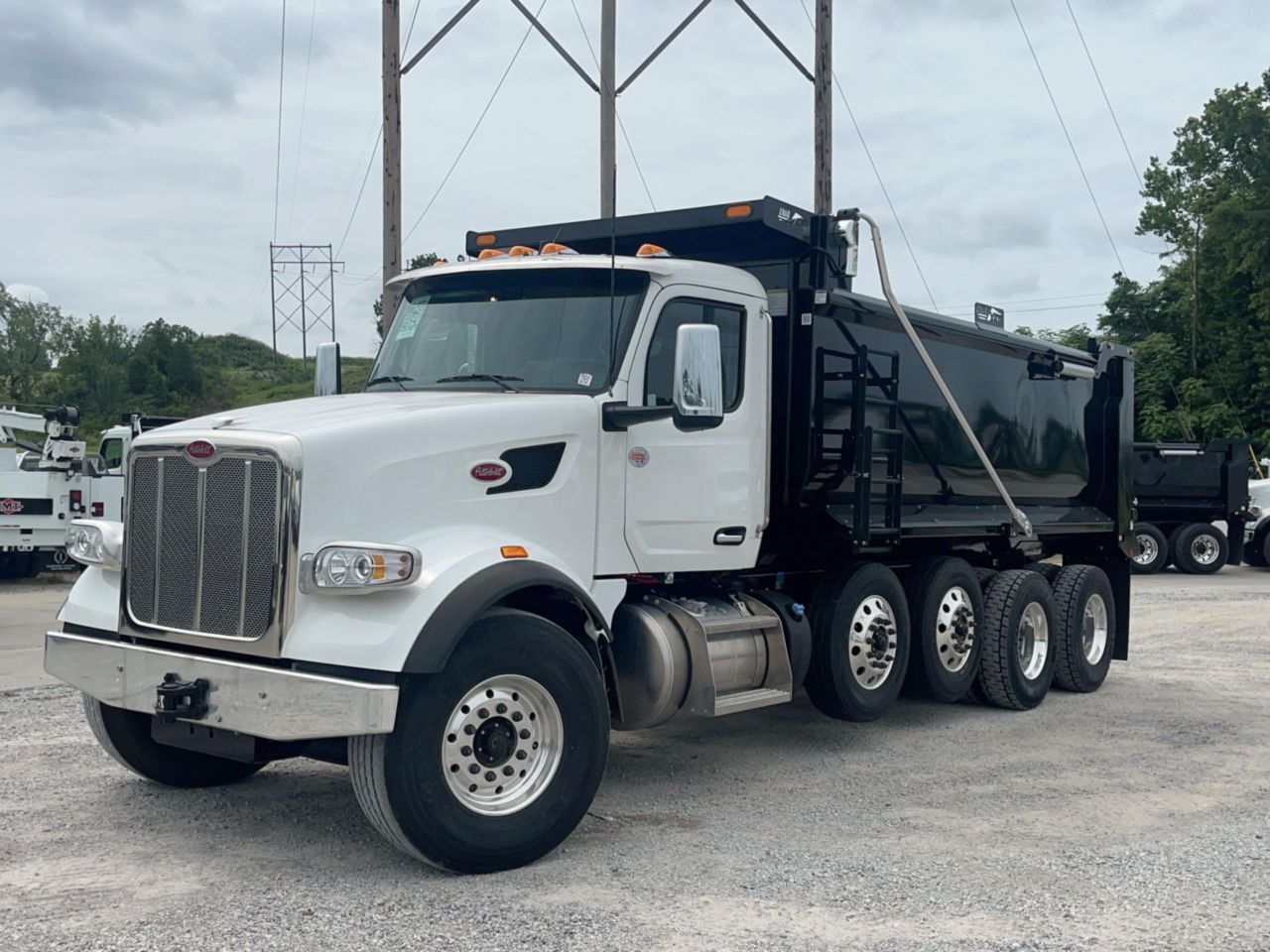 2027 PETERBILT 567 in Kansas City, MO