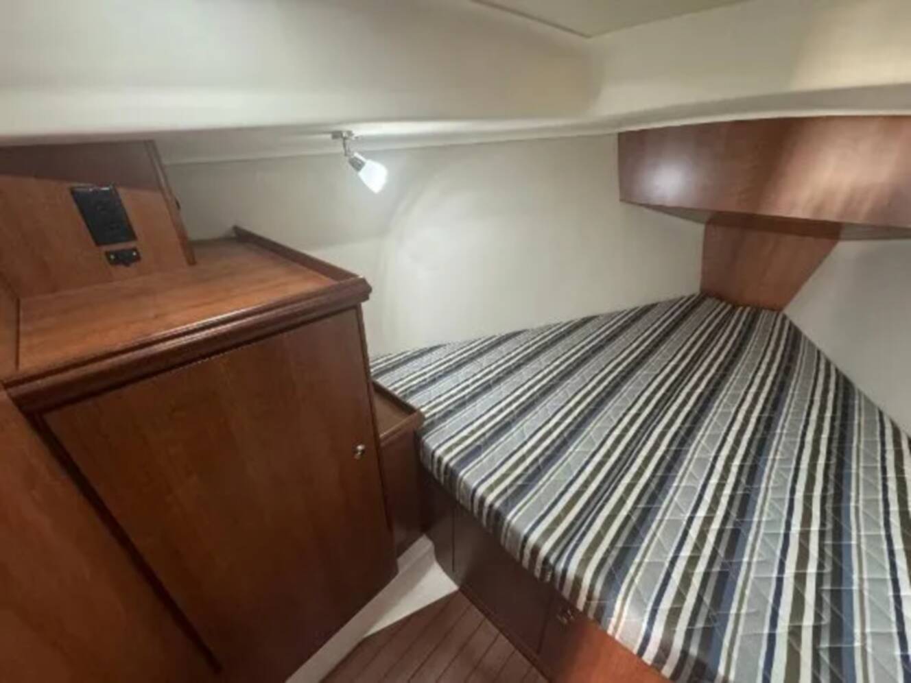 A photo of this 2017 Marlow-Hunter 31