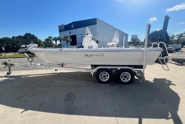 2019 Blue Wave 2200 PureBay 2600 in niceville FL