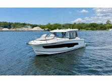 Jeanneau TH33 Preview image