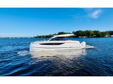 Jeanneau TH33 Preview image
