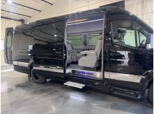 2025 Grech RV LUSSO Review image