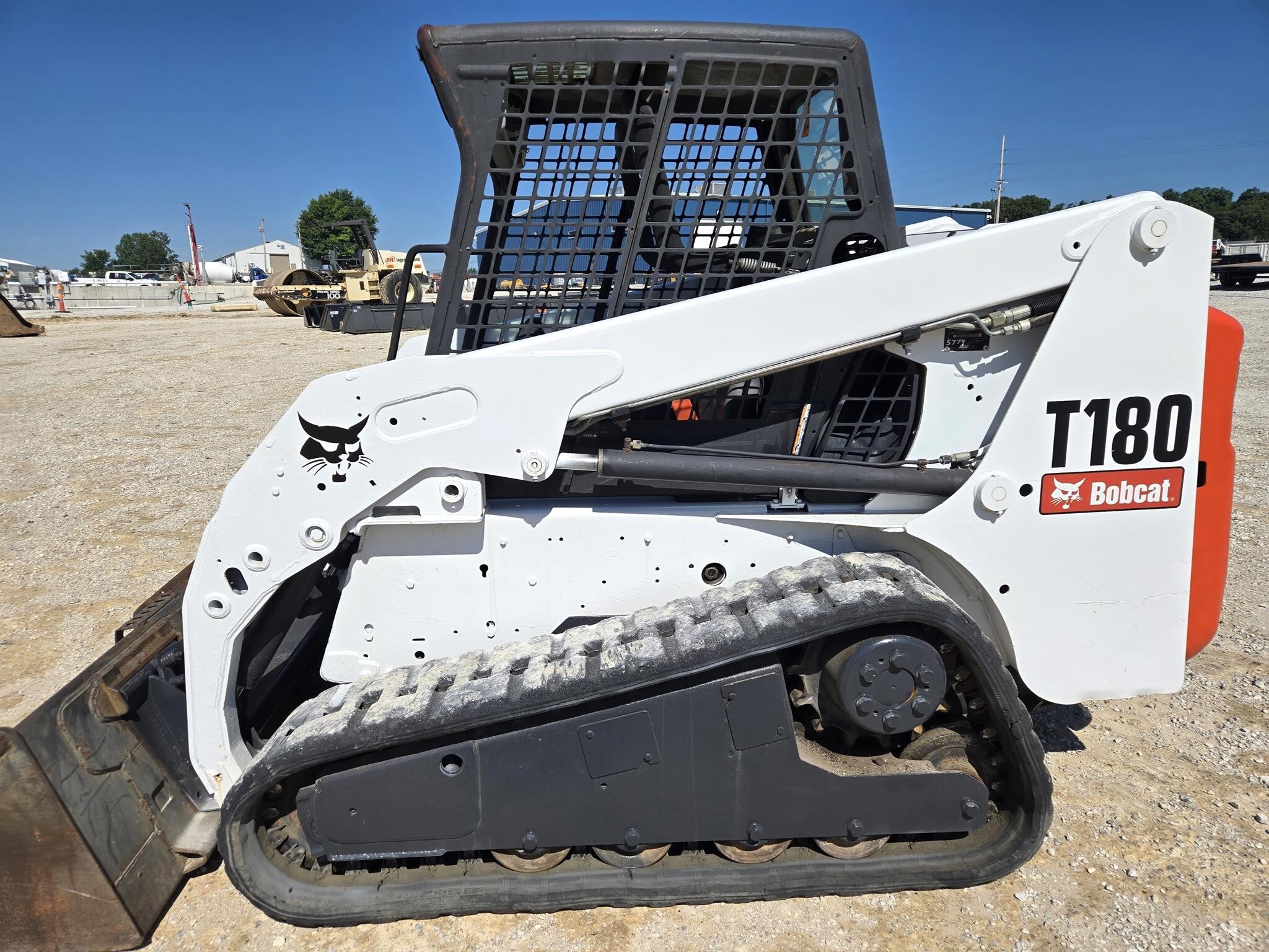 2008 BOBCAT T180 in Wentzville, MO