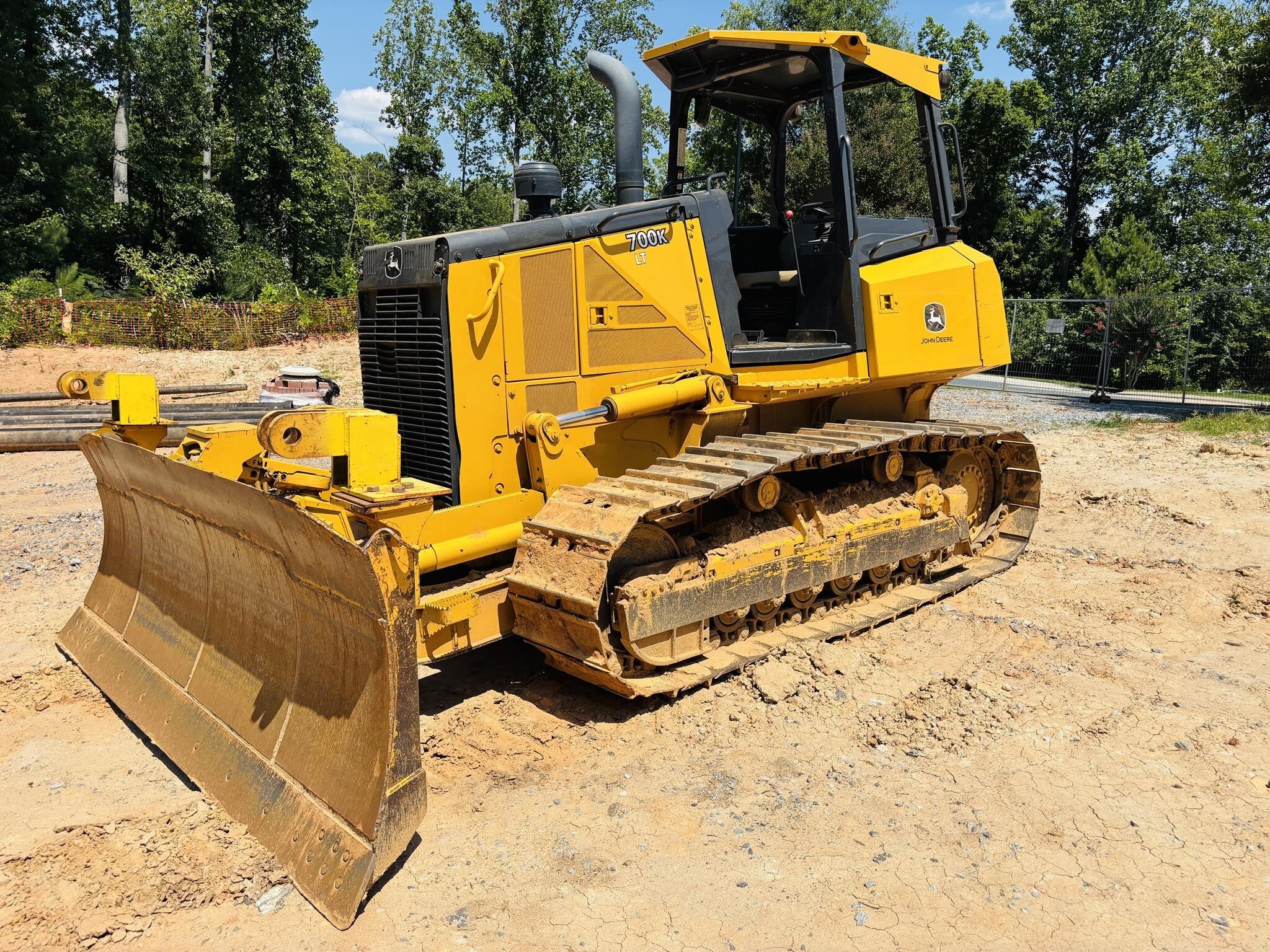 2015 DEERE 700K in Rockwell, NC