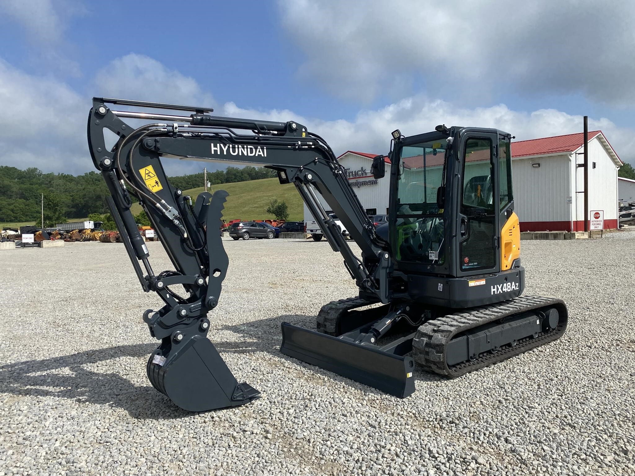 2026 HYUNDAI HX48AZ in Cadiz, OH