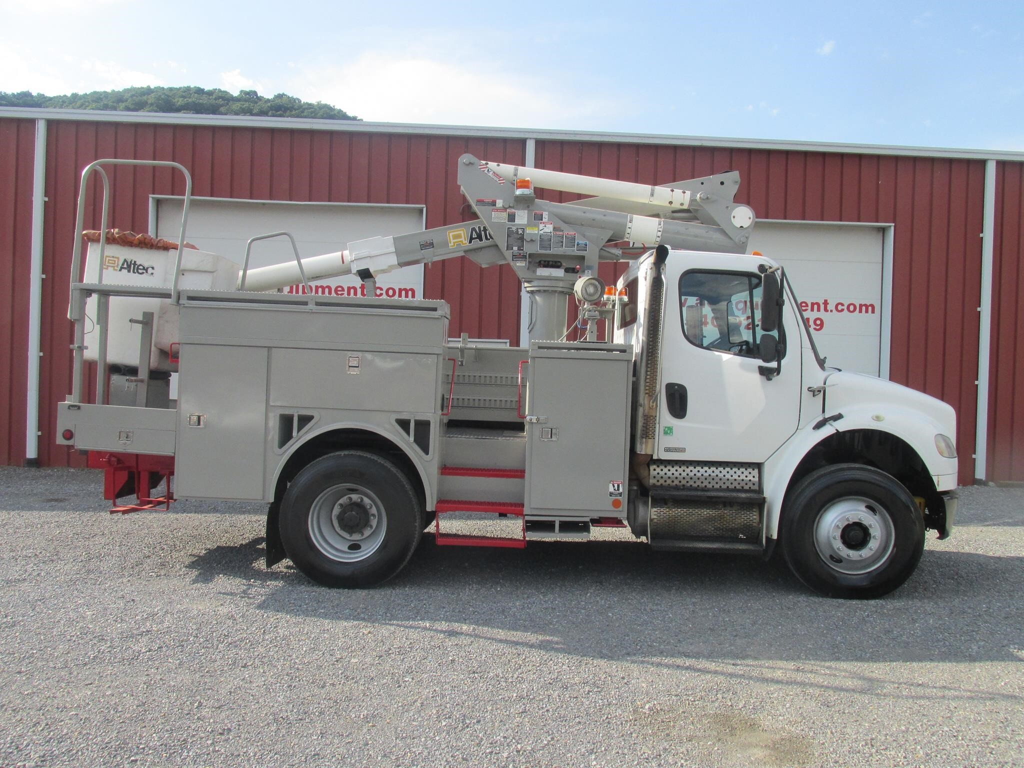 2008 FREIGHTLINER BUSINESS CLASS M2 106 in Rich Creek, VA