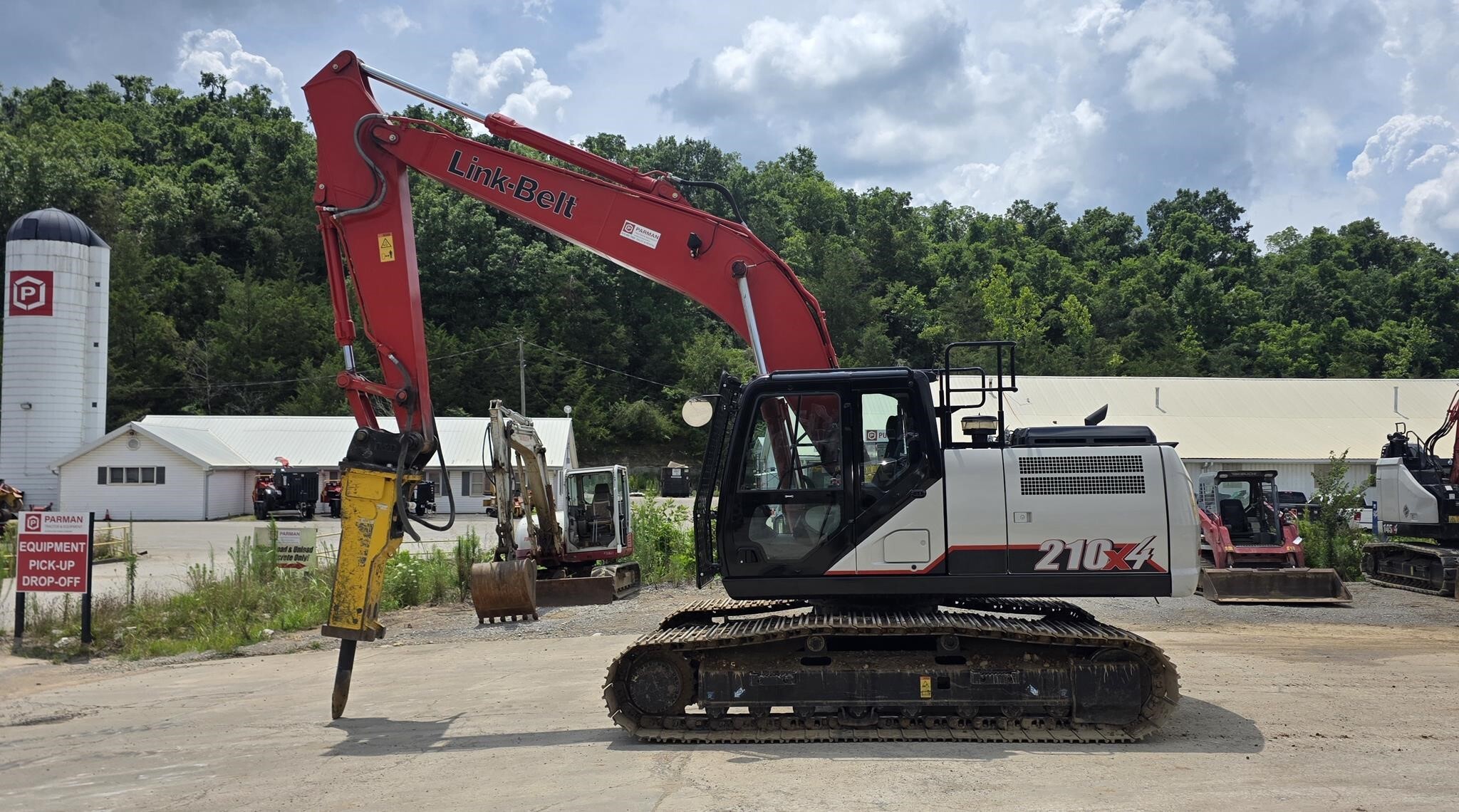 2024 LINK-BELT 210 X4 in Nashville, TN