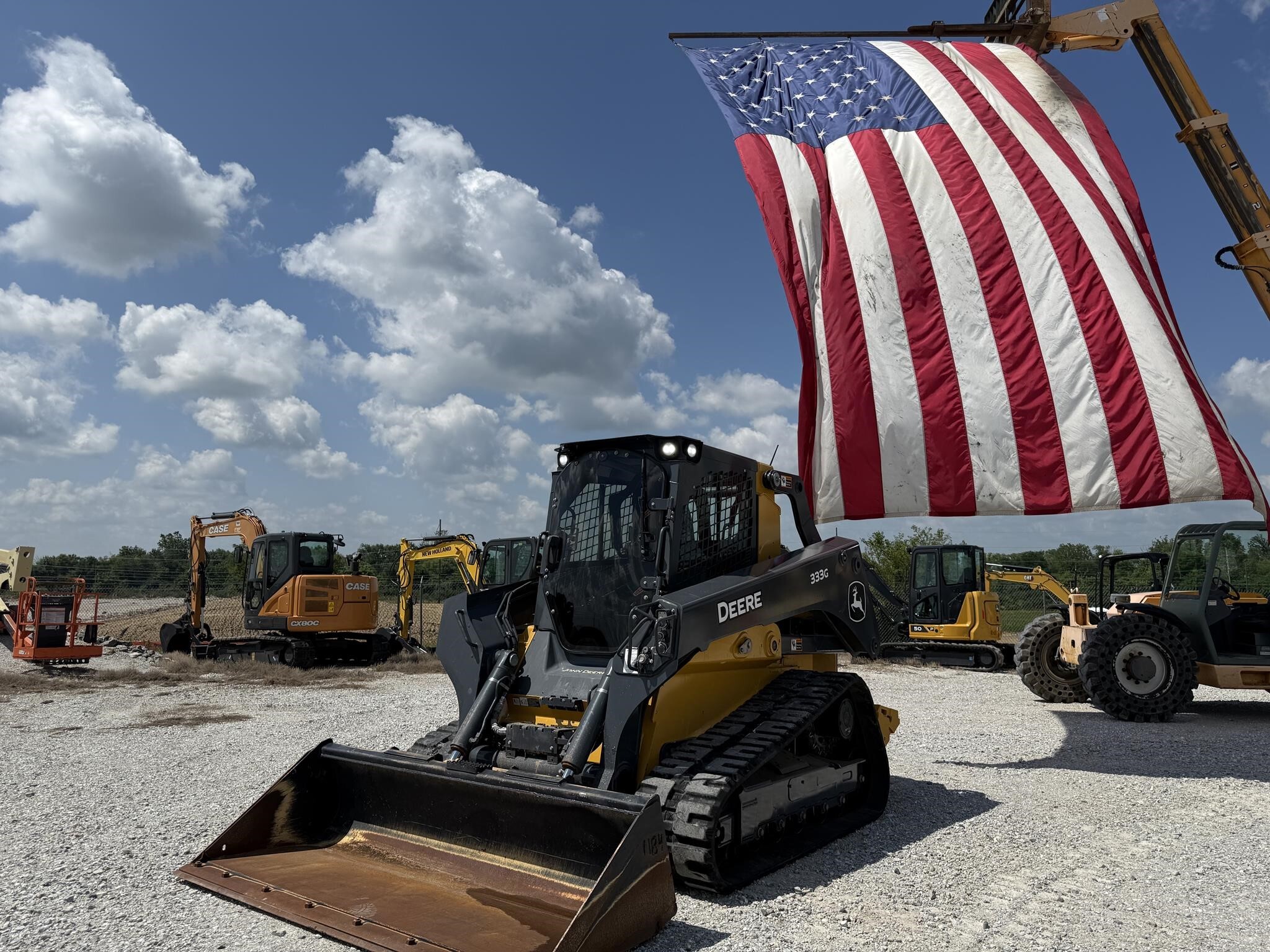 2022 DEERE 333G in Greensburg, IN