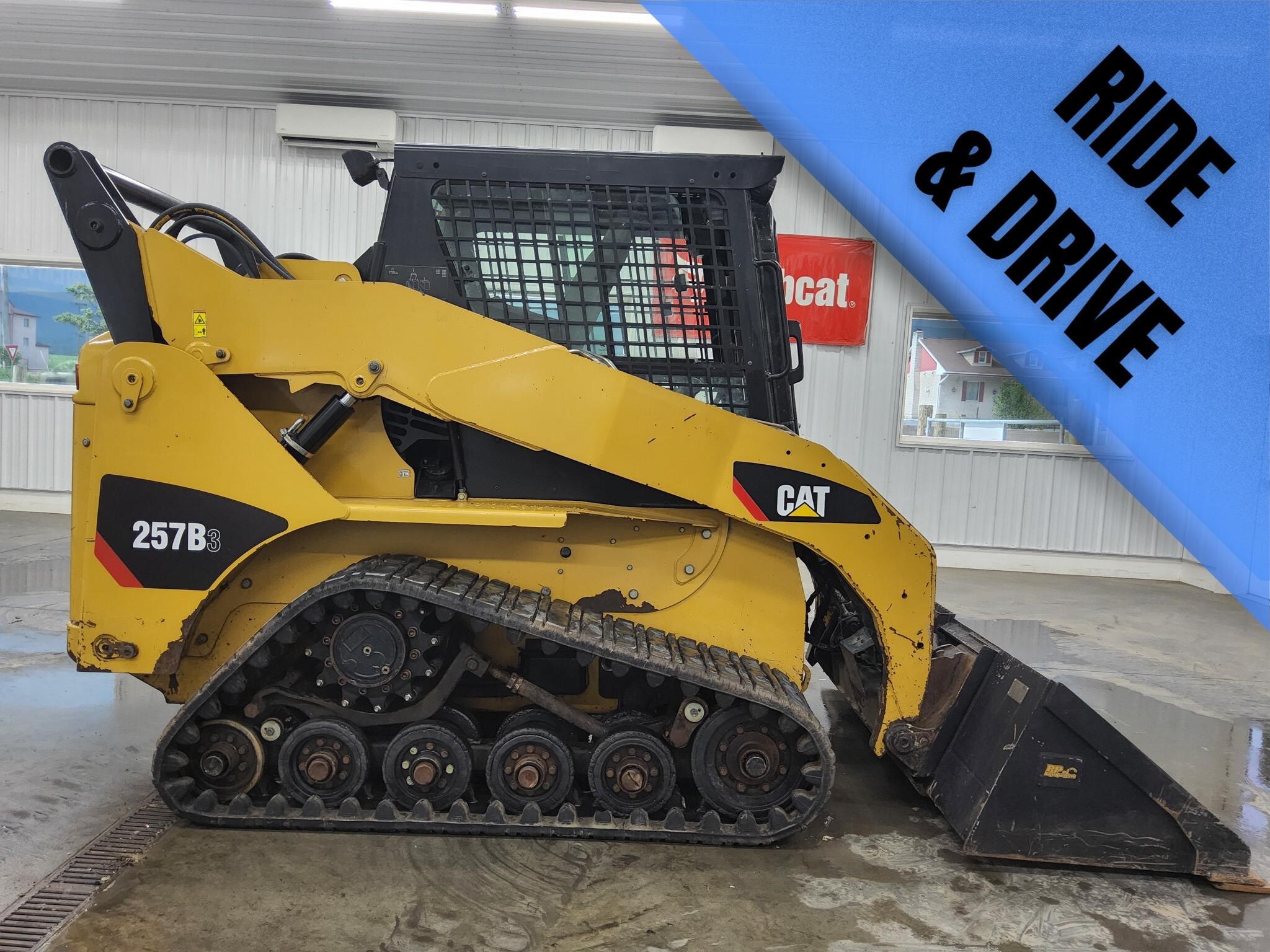 2013 CATERPILLAR 257B3 in Goshen, IN