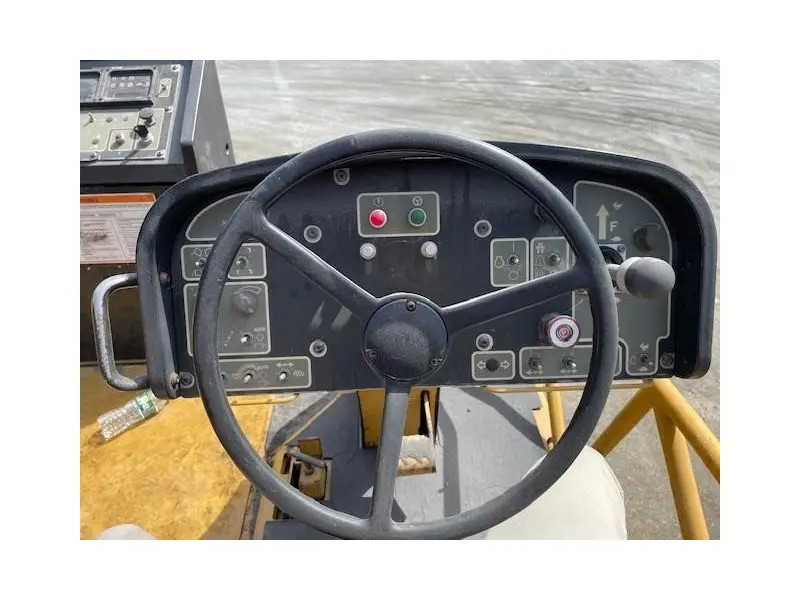 2006 CATERPILLAR AP-655C