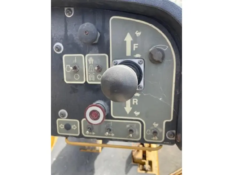 2006 CATERPILLAR AP-655C