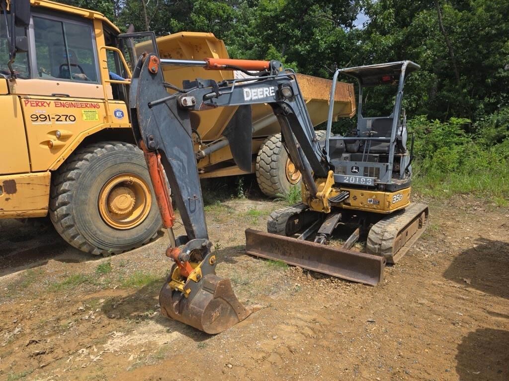 2005 DEERE 35D in Chantilly, VA