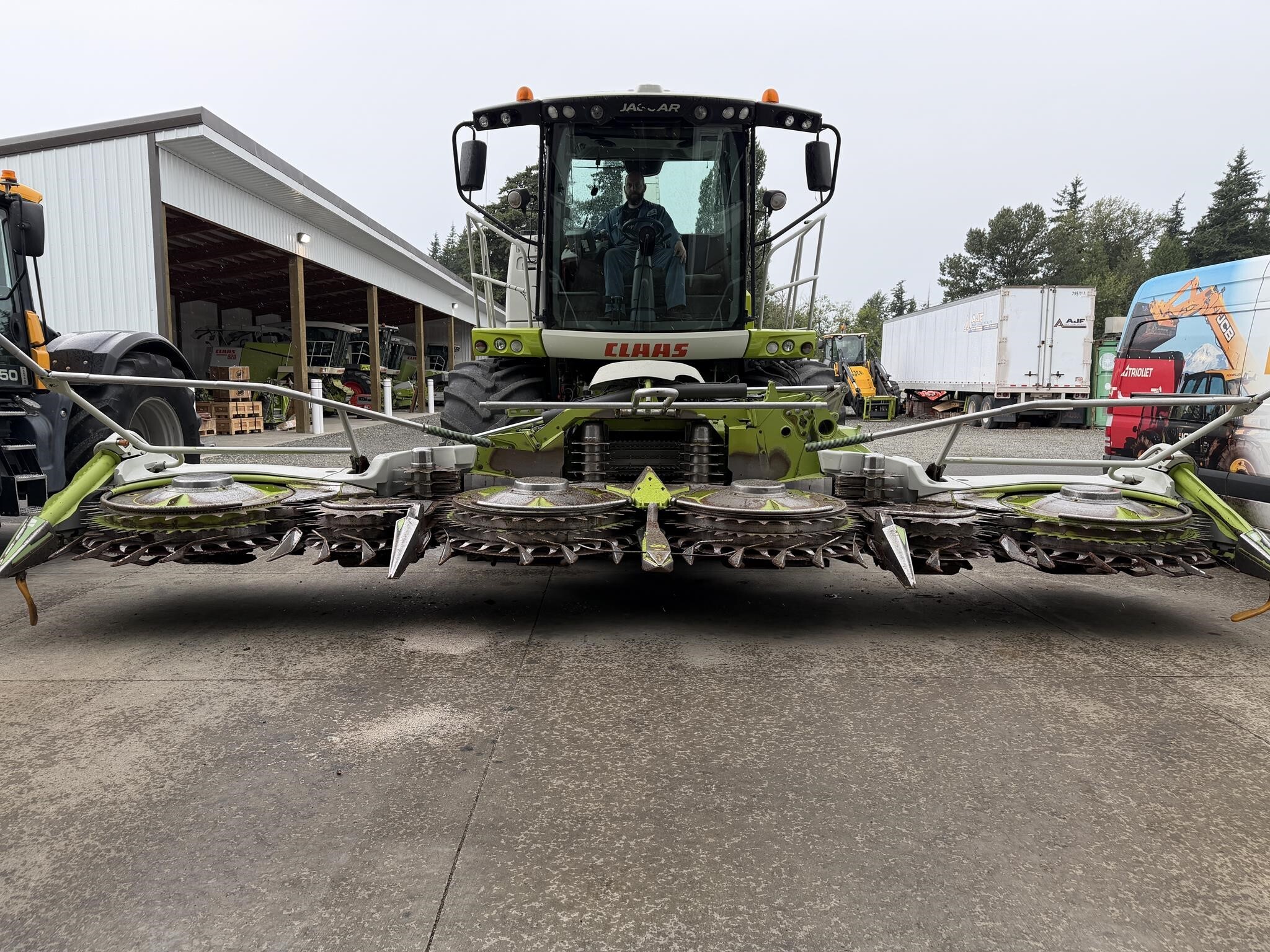2015 CLAAS ORBIS 750 in Lynden, WA