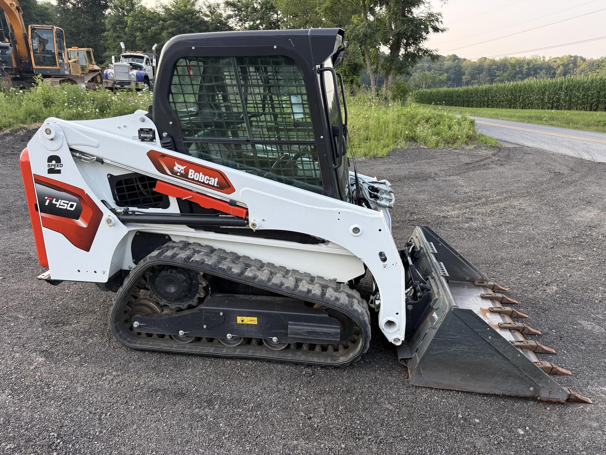2023 BOBCAT T450 in Everett, PA