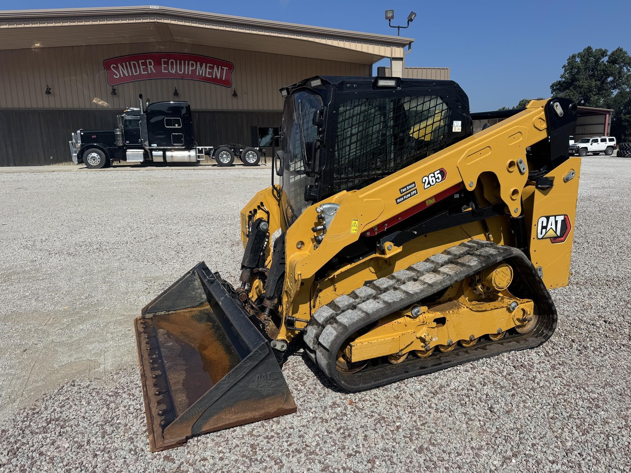 2025 CATERPILLAR 265 in Jackson, TN