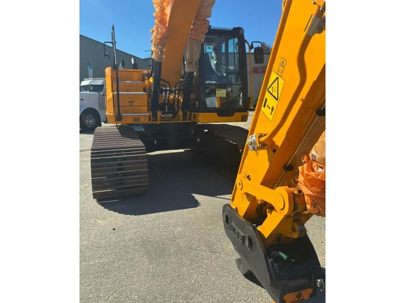 2026 JCB 220X