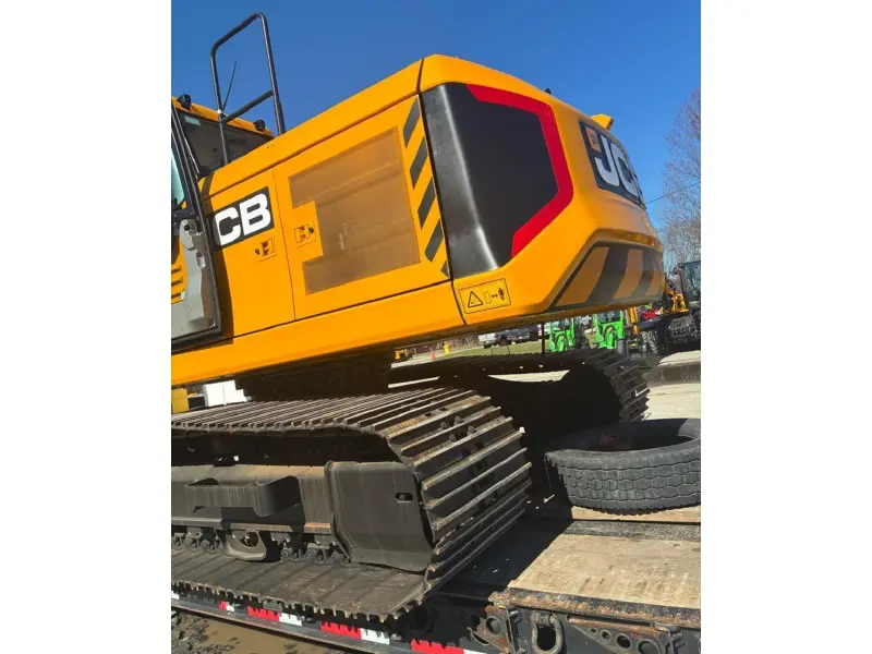 2026 JCB 220X