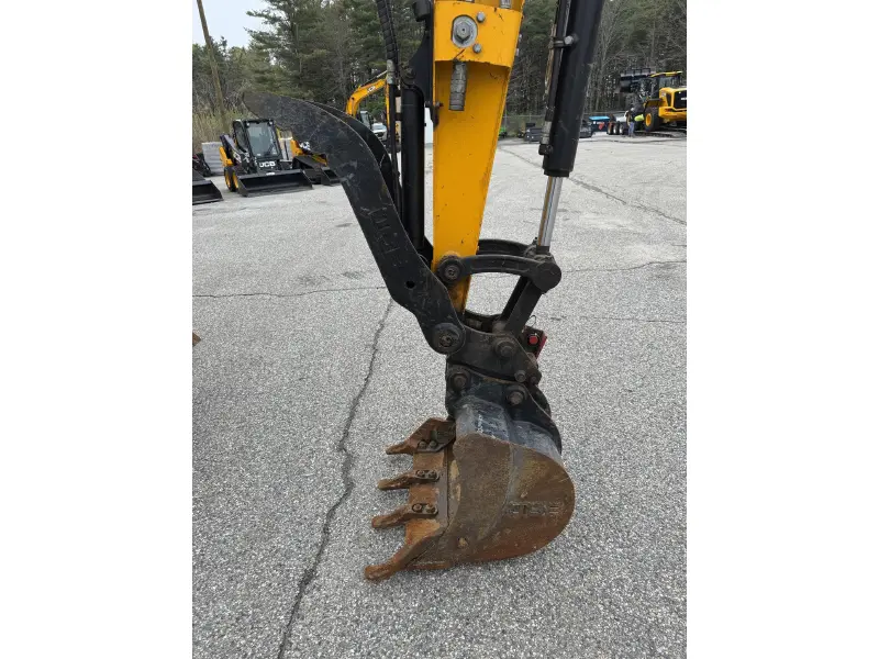 2022 JCB 35Z-1