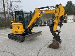 2022 JCB 35Z-1
