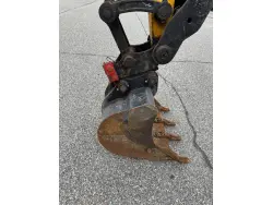 2022 JCB 35Z-1