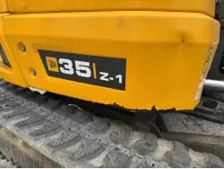 2022 JCB 35Z-1