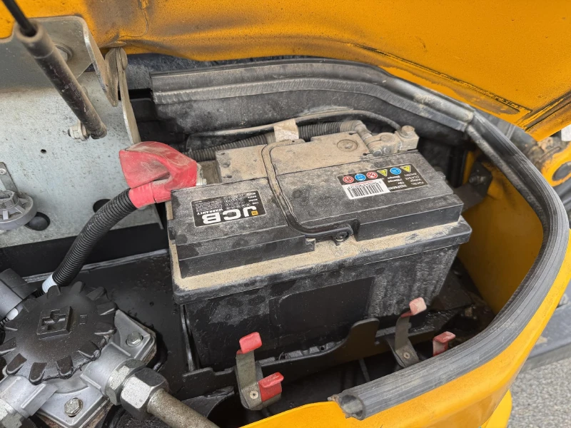2022 JCB 35Z-1