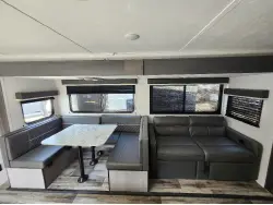 2022 COLEMAN LIGHT 2755BH