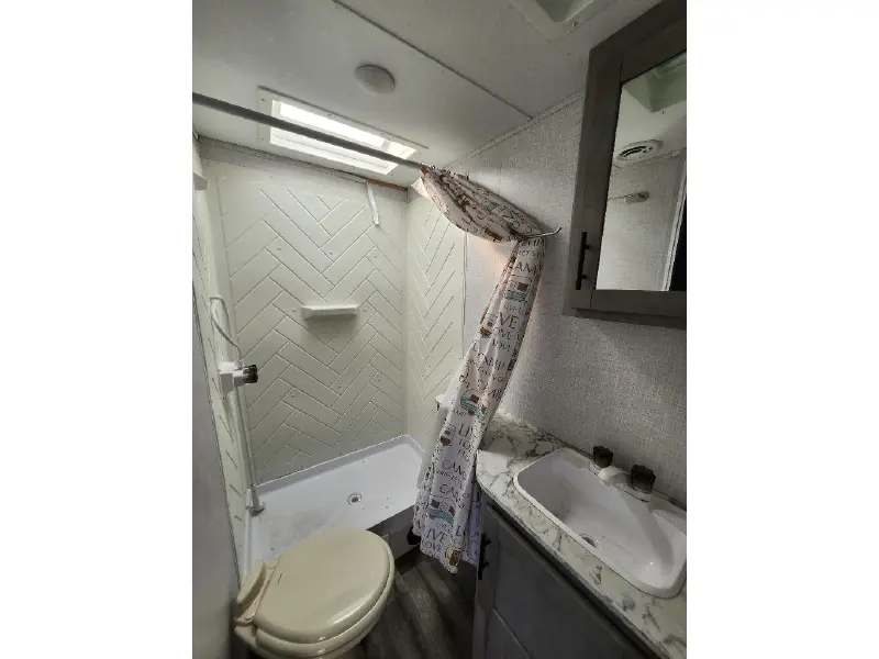 2022 COLEMAN LIGHT 2755BH