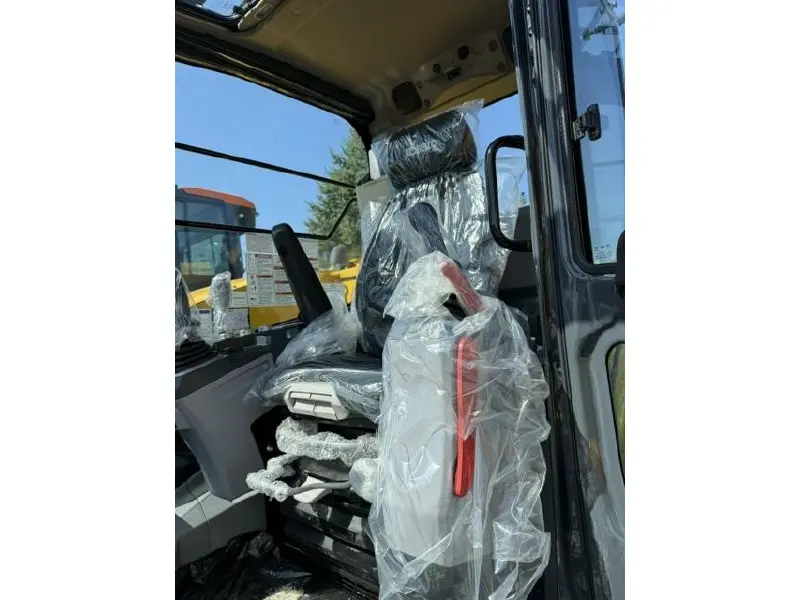 2026 KOBELCO SK85CS-7