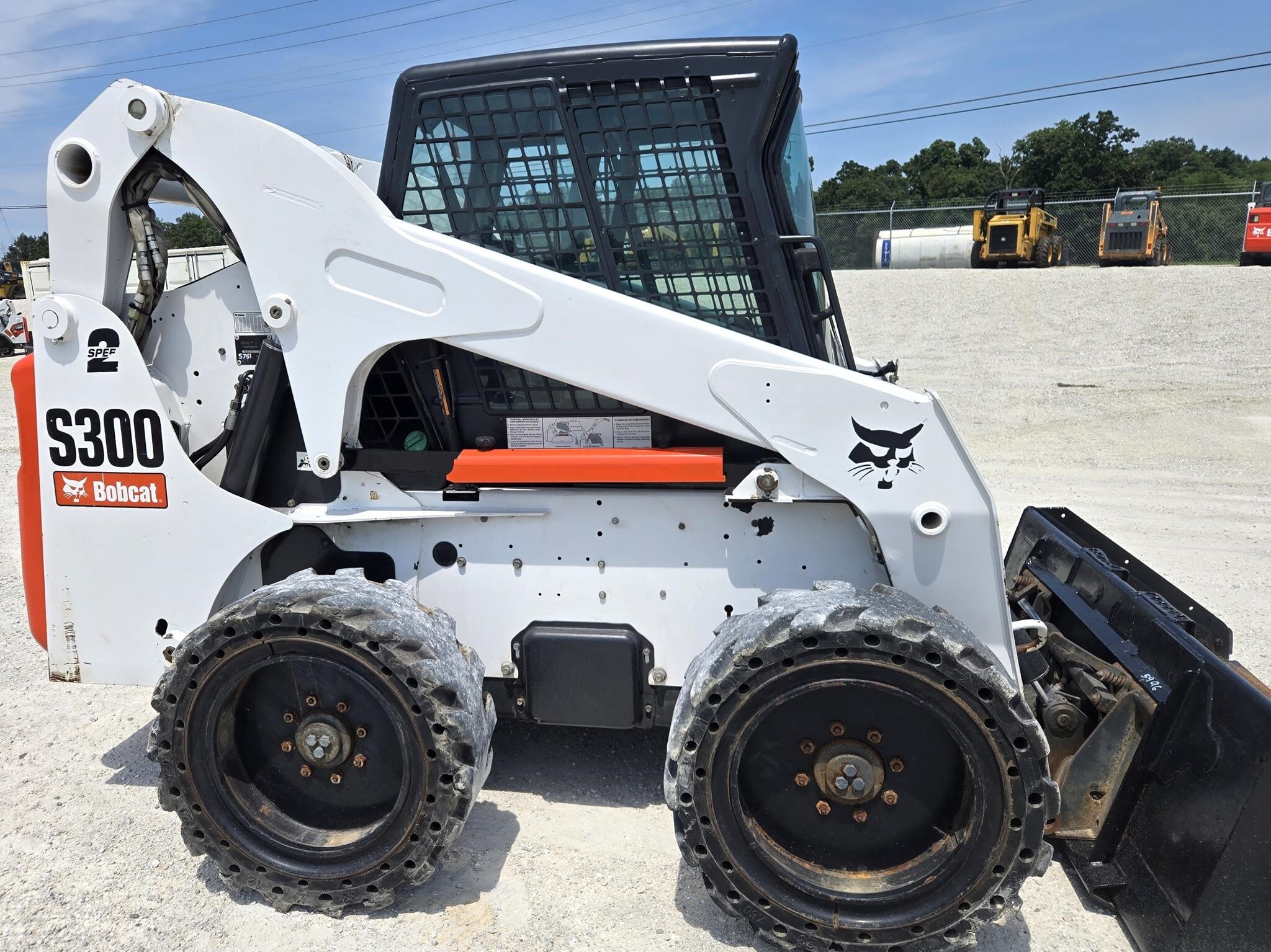 2009 BOBCAT S300 in Wentzville, MO
