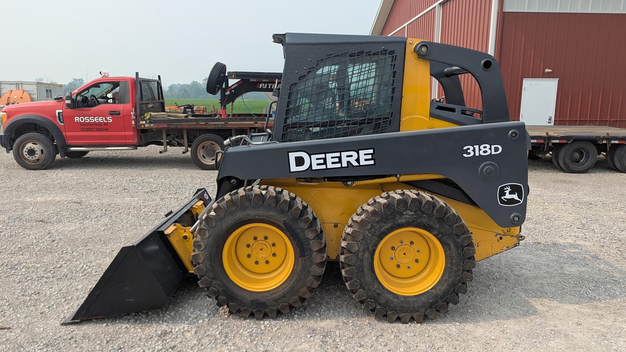 2012 DEERE 318D in Lenox, MI