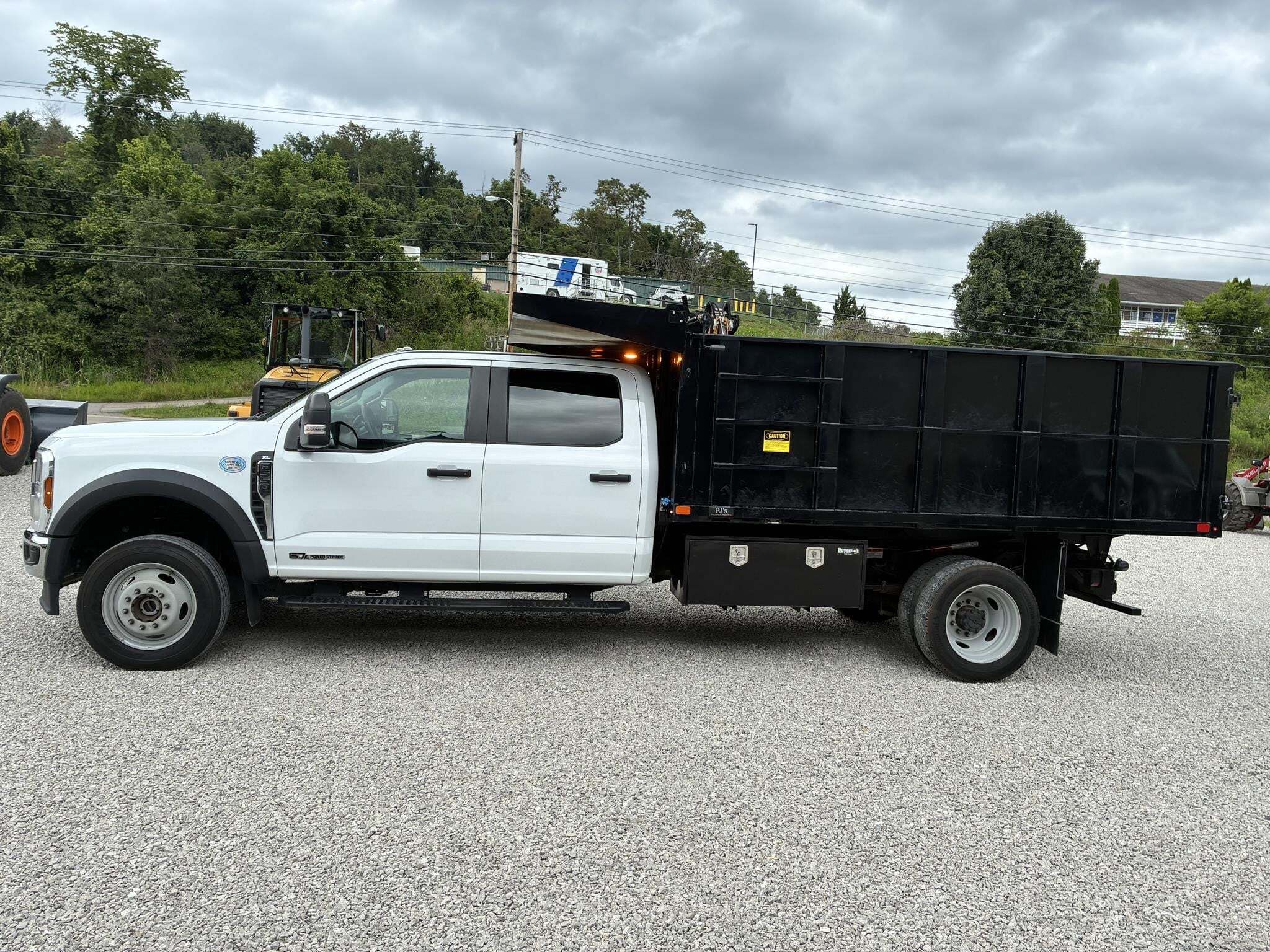 2024 FORD F550 XL in Vienna, WV