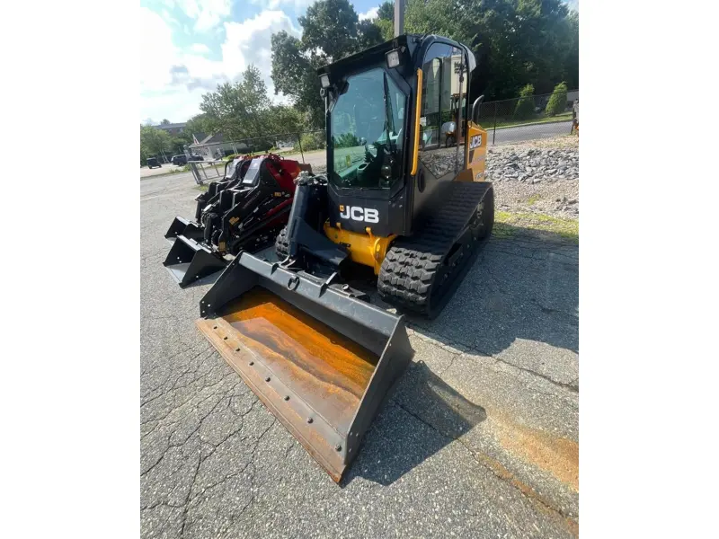 2023 JCB 270T