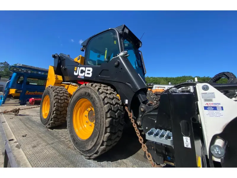 2023 JCB 270