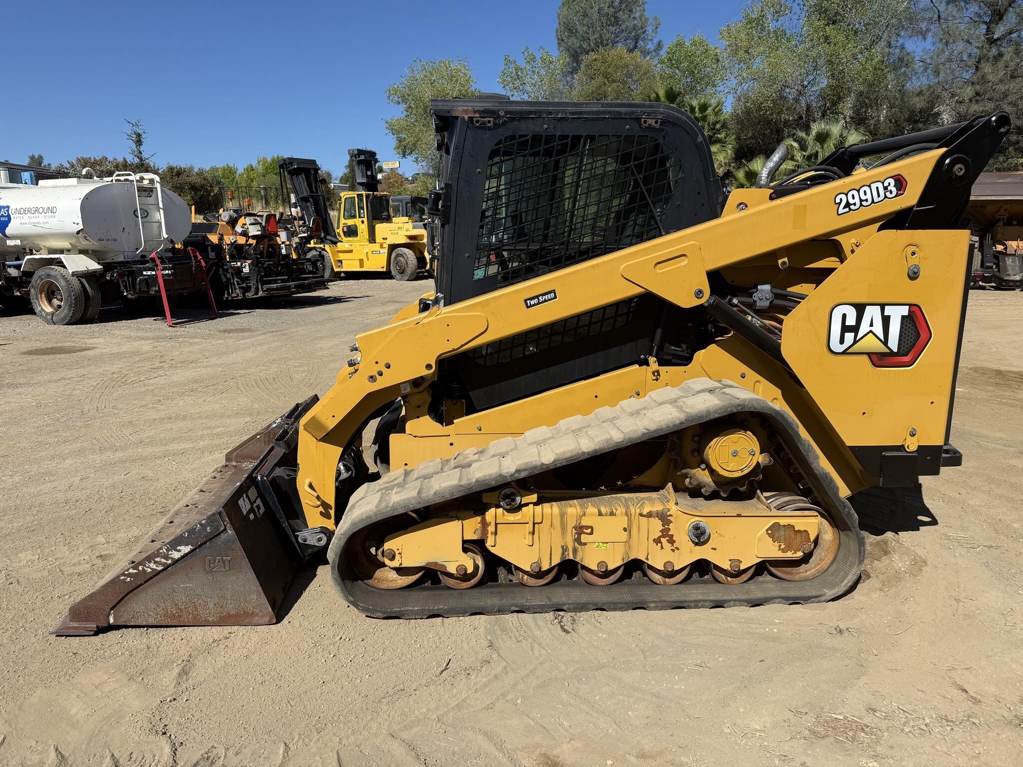 2023 CATERPILLAR 299D3 in Redding, CA
