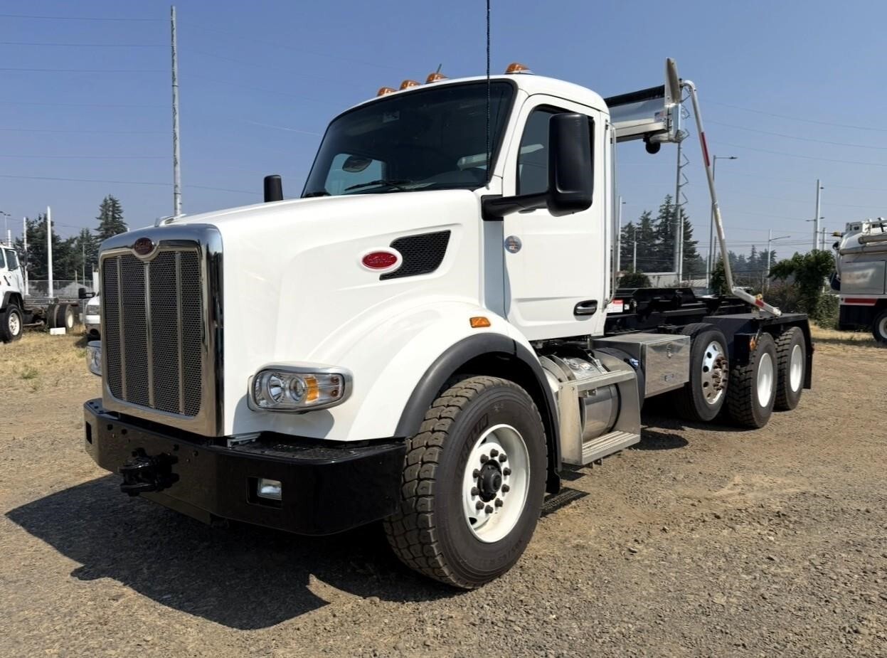 2024 PETERBILT 567 in Tampa, FL