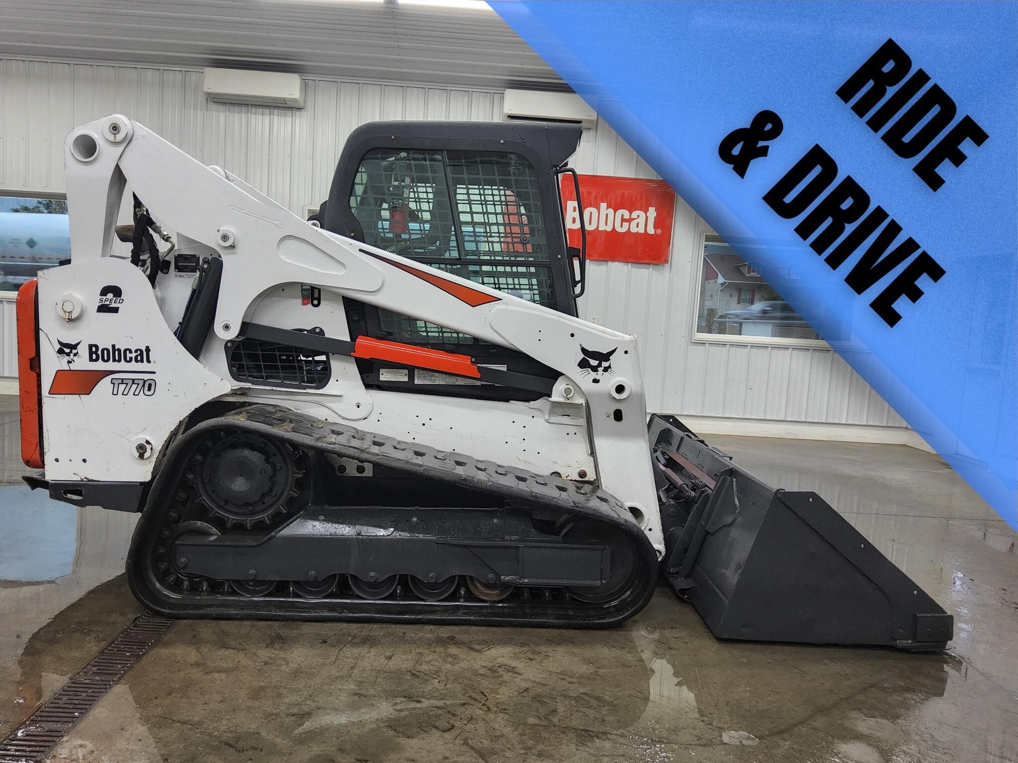 2018 BOBCAT T770 in Bethel, PA