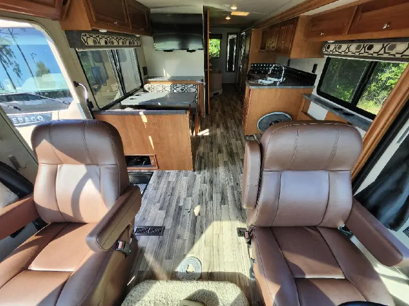 2018 WINNEBAGO VISTA 29VE