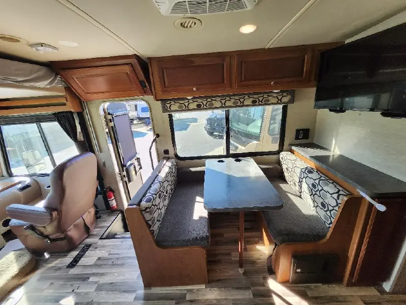 2018 WINNEBAGO VISTA 29VE