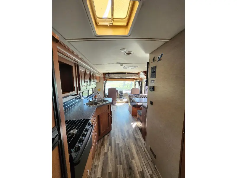 2018 WINNEBAGO VISTA 29VE