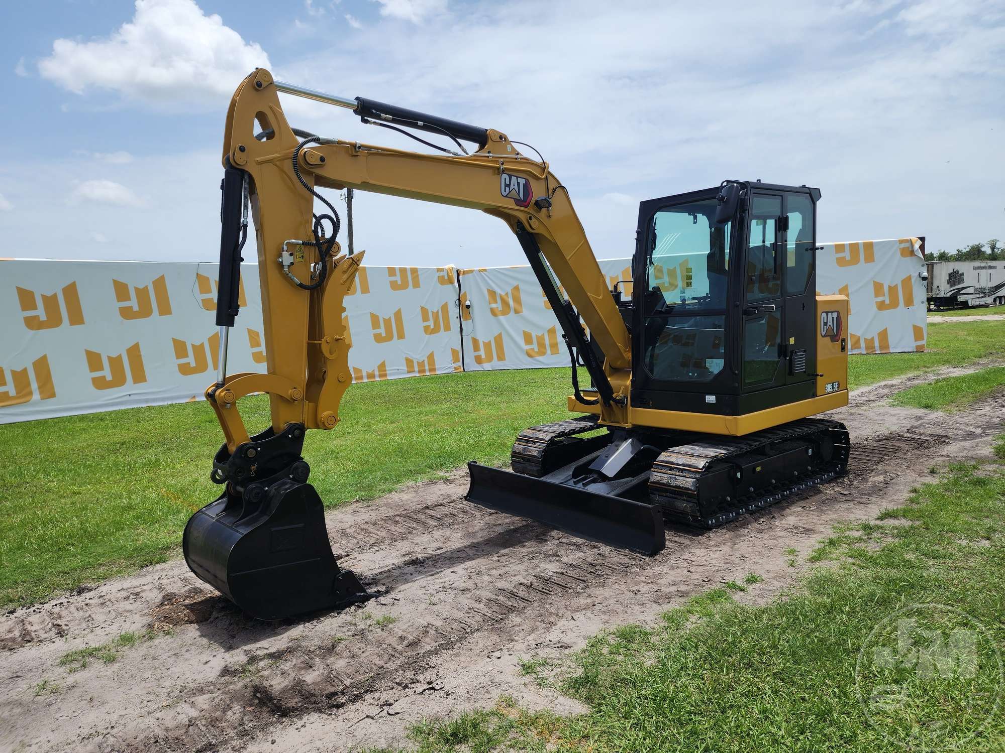 2025 CATERPILLAR 305.5 in Kissimmee, FL