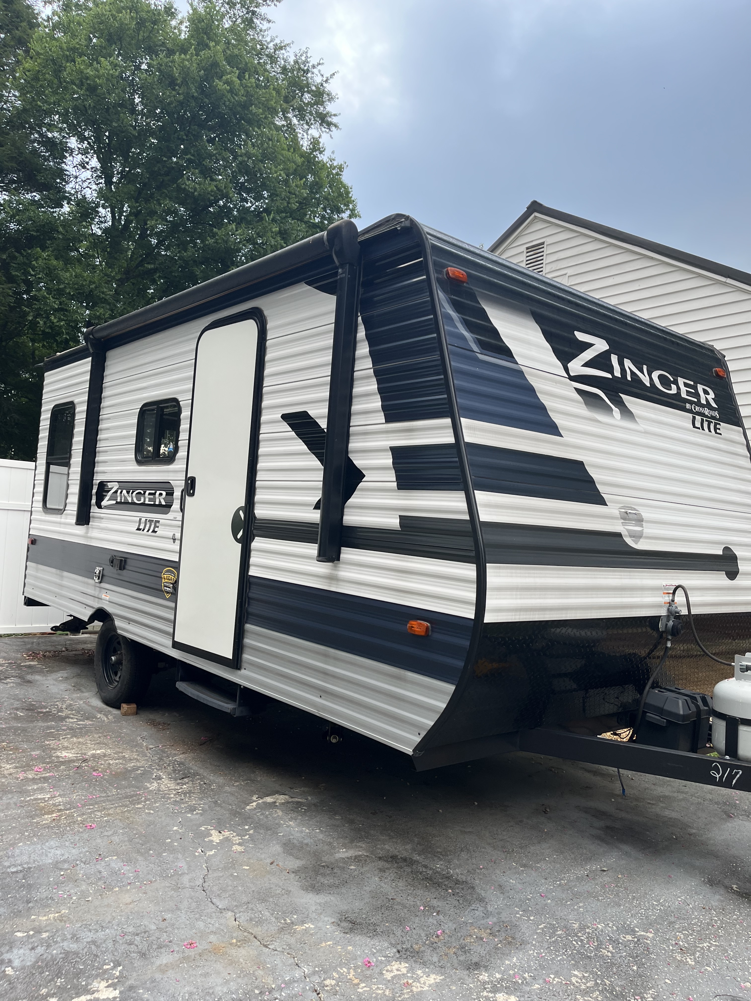 2021 Crossroads ZINGER LITE ZR18RD RV