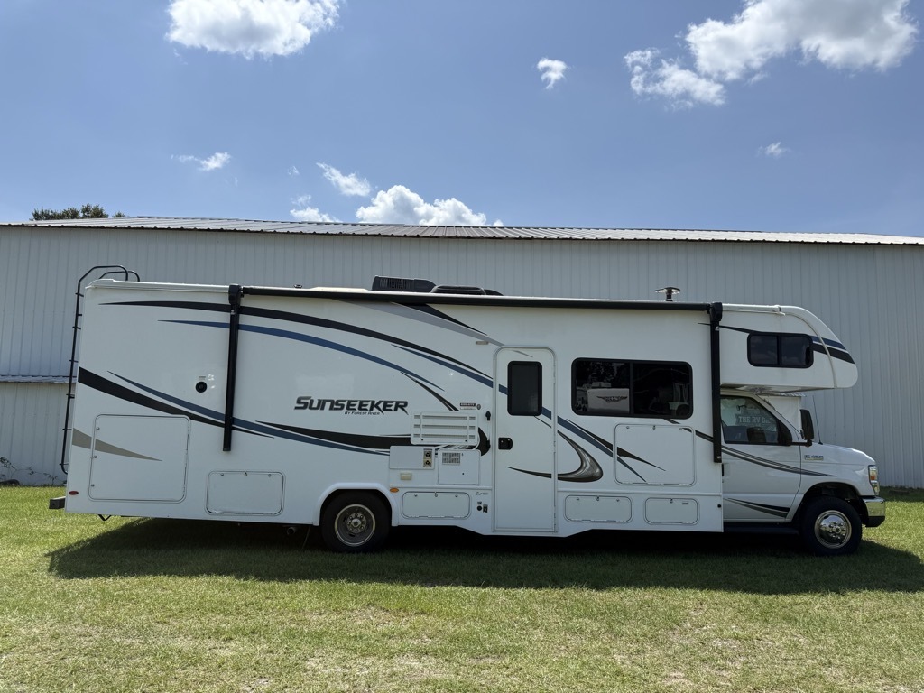 2019 Forest River SUNSEEKER 3050S in leesville SC