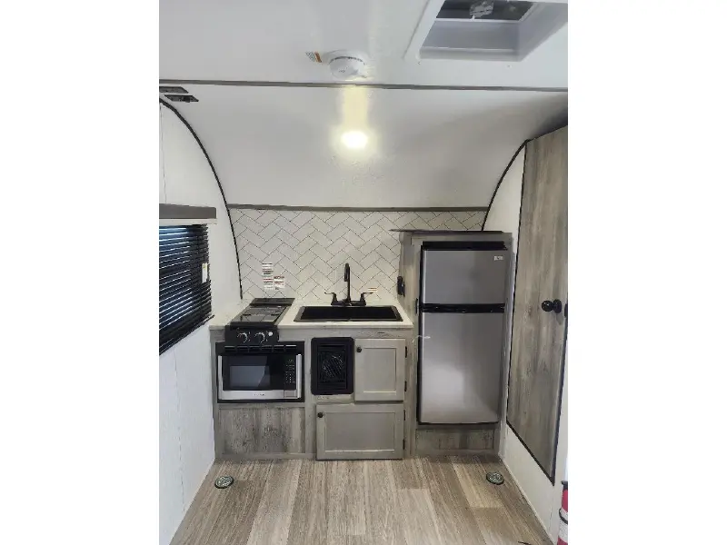 2027 SUNSET PARK RV SUN LITE 14TH