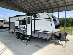 2022 COACHMEN APEX 203RBK